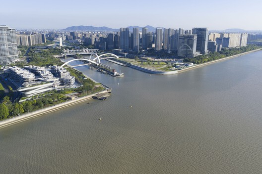 杭州大运河门户桥 / ‌扎哈·哈迪德建筑事务所 - 建筑图, 滨水, 城市