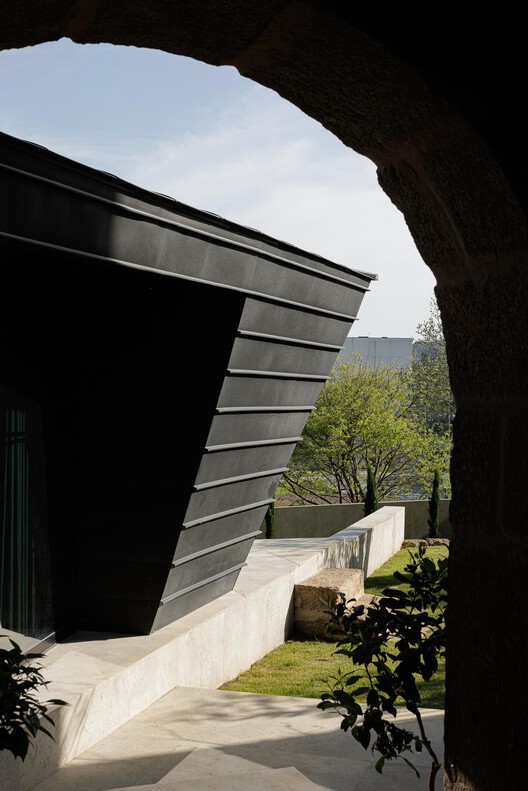 Moradia do Retiro / Ricardo Azevedo Arquitecto Moradia do Retiro / Ricardo Azevedo Arquitecto - Fotografia de Exterior, Concreto