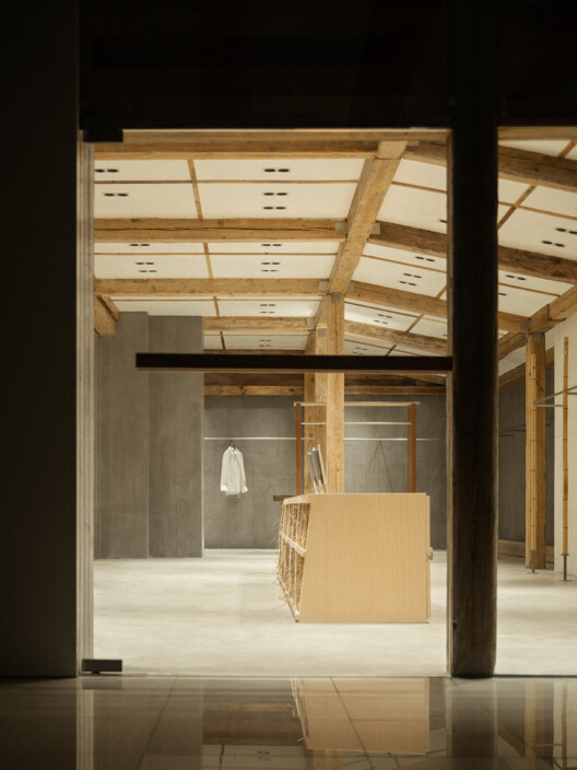 谷仓里 / 非知名设计工作室 谷仓里 / 非知名设计工作室 - 19 的图像 24