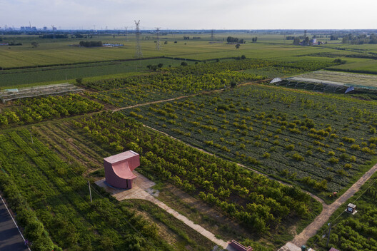 Tiempo y espacio para leer, reunirse y cuidar: 7 bibliotecas comunitarias en entornos remotos y periféricos Tiempo y espacio para leer, reunirse y cuidar: 7 bibliotecas comunitarias en entornos remotos y periféricos - Imagen 6 de 23