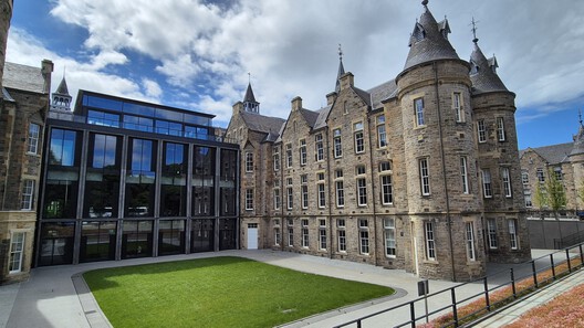 Balancing Liveability and Climate Goals: Edinburgh’s Path to Sustainable Building Balancing Liveability and Climate Goals: Edinburgh’s Path to Sustainable Building - Image 2 of 8