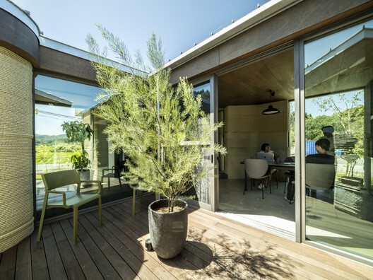 利布 B 型土坯房 / Lib Work Co., Ltd.  + Arup + ogawaa design studio + Studio QTN - 建筑图, 花园