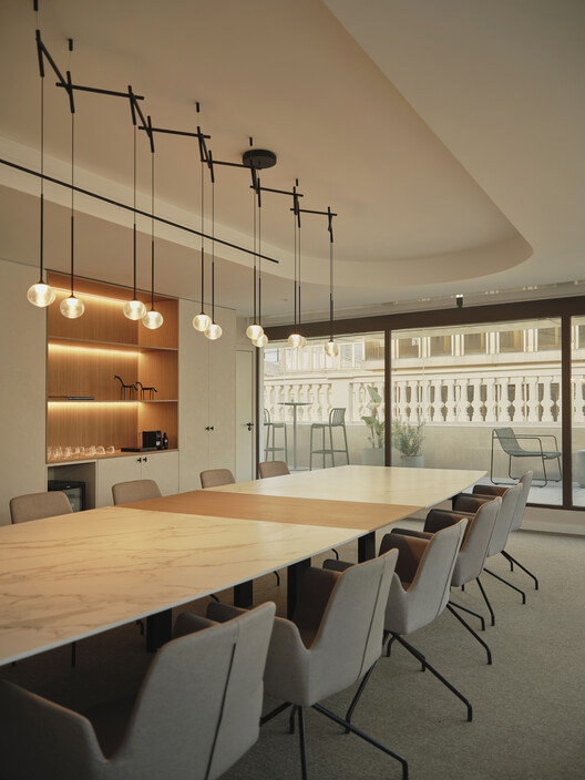 Sede Central de Anaford / Destudio Sede Central de Anaford / Destudio - Fotografía interior, Comedor, Madera, Iluminación, Mesas, Sillas, Vidrio