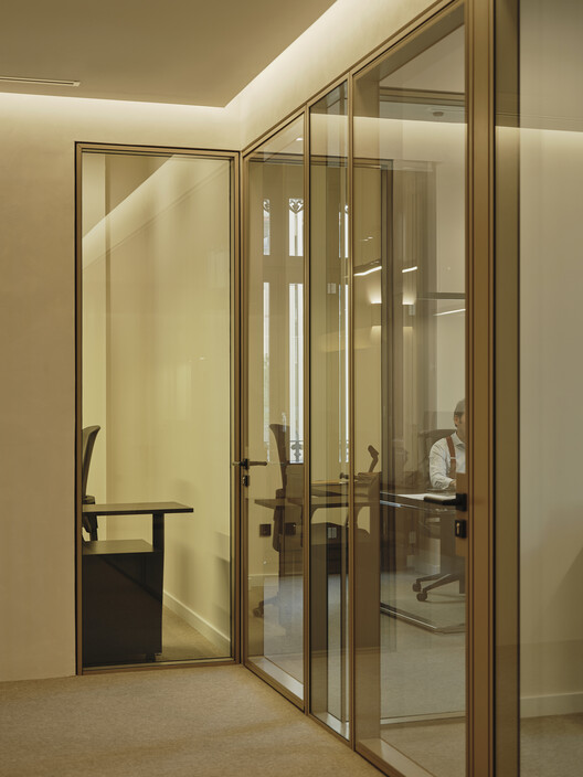 Sede Central de Anaford / Destudio Sede Central de Anaford / Destudio - Fotografía interior, Madera, Iluminación, Puerta, Vidrio, Sillas