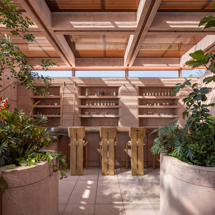 Restaurante Rubra / Ignacio Urquiza + apda Ana Paula de Alba - Fotografía de interiores, madera, fijación de vigas