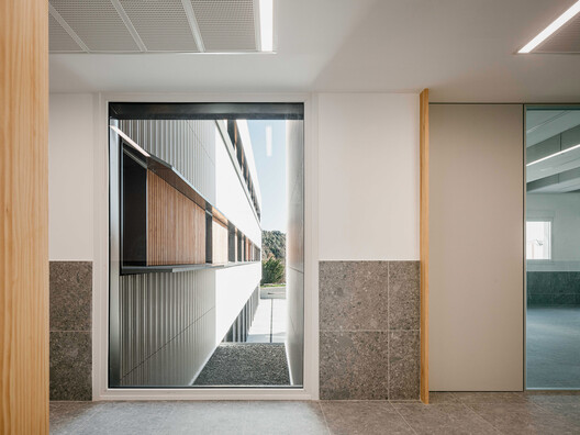 Faveker’s Tailor-Made Tiled Facade Brings Personality and Efficiency to the New Muskiz Secondary School Faveker’s Tailor-Made Tiled Facade Brings Personality and Efficiency to the New Muskiz Secondary School - Image 7 of 13