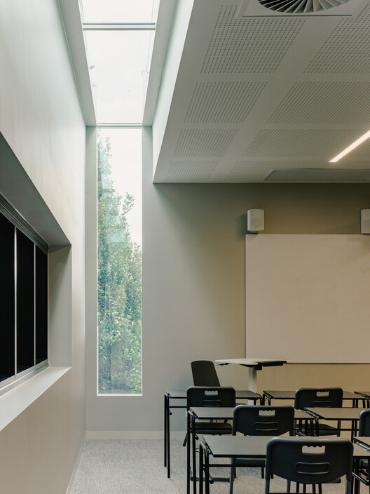 Coonawarra Willam Aquatic Center - Ivanhoe Grammar School / Peddle Thorp Architects - Interior Photography