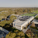 Coonawarra Willam Aquatic Center - Ivanhoe Grammar School / Peddle Thorp Architects - Exterior Photography, Schools 