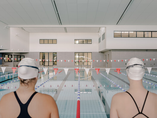 Coonawarra Willam Aquatic Center - Ivanhoe Grammar School / Peddle Thorp Architects - Interior Photography