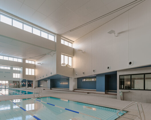 Coonawarra Willam Aquatic Center - Ivanhoe Grammar School / Peddle Thorp Architects - Interior Photography