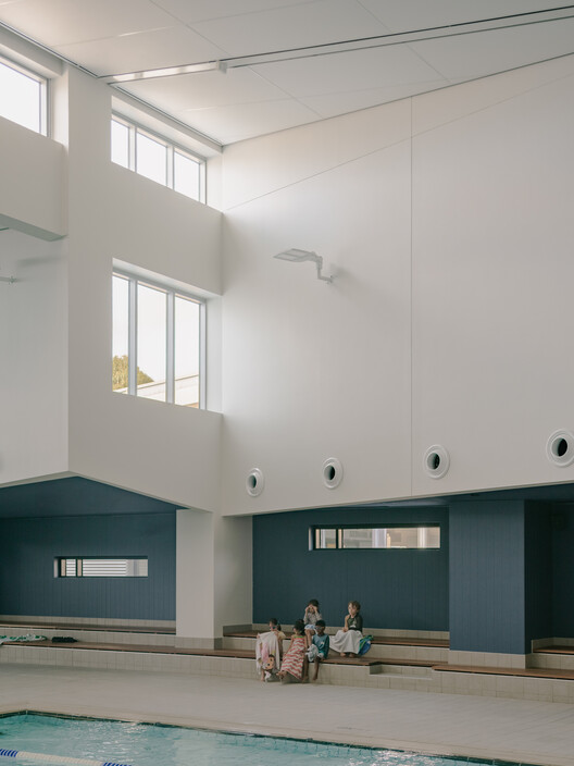 Coonawarra Willam Aquatic Center - Ivanhoe Grammar School / Peddle Thorp Architects - Interior Photography