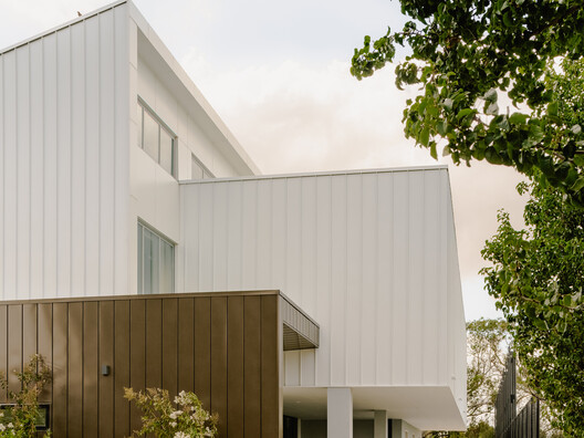 Coonawarra Willam Aquatic Center - Ivanhoe Grammar School / Peddle Thorp Architects - Exterior Photography