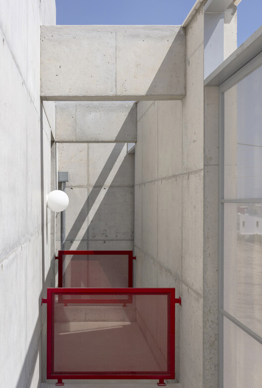 Casa Aer / Studio Kyriakos Miltiadou - Imagem 16 de 44