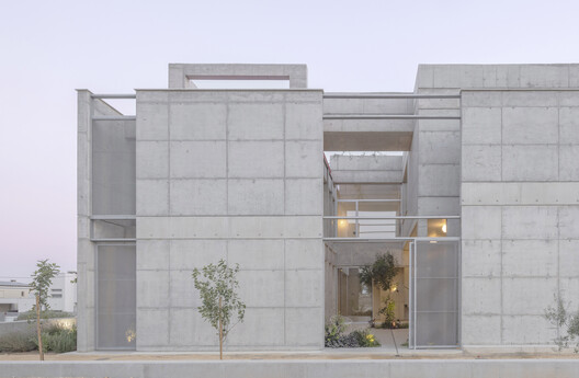 Aer House / Studio Kyriakos Miltiadou