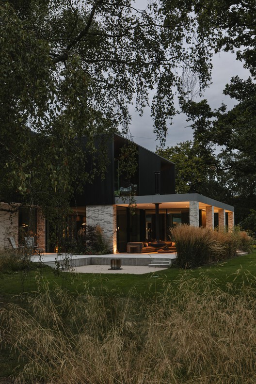 Weavers - Seer Green House / Des Ewing Architects - Image 5 of 16