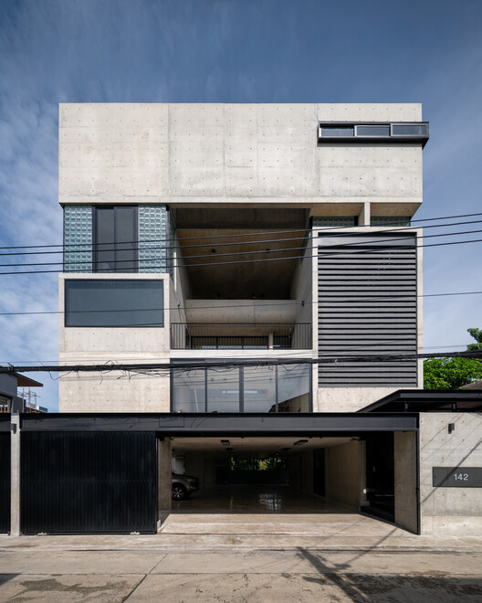 P Home / Studio Krubka