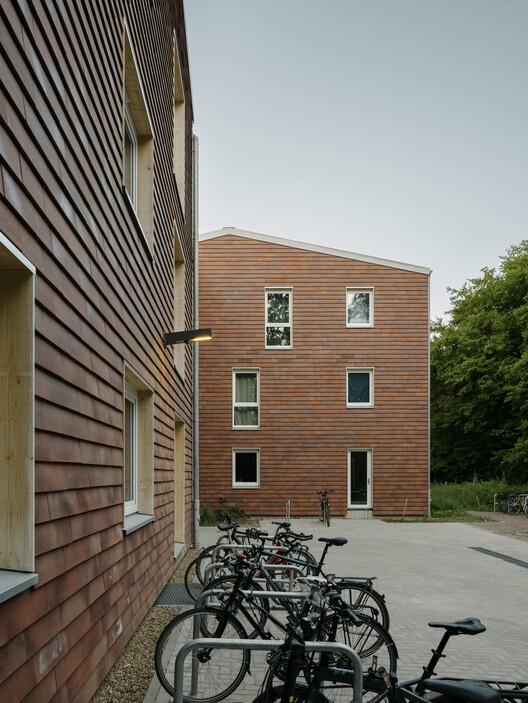 Conjunto Residencial Wohnen Hoch Drei / Limbrock Tubbesing Architekten - Fotografia de Exterior, Tijolo