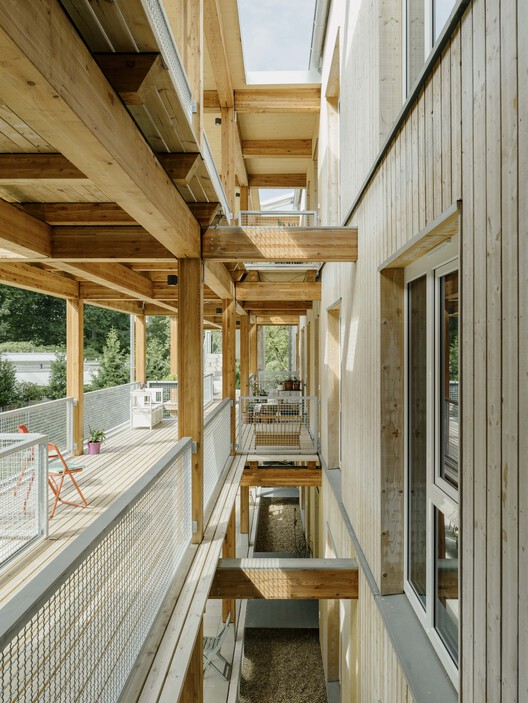 Conjunto Residencial Wohnen Hoch Drei / Limbrock Tubbesing Architekten - Imagem 13 de 23