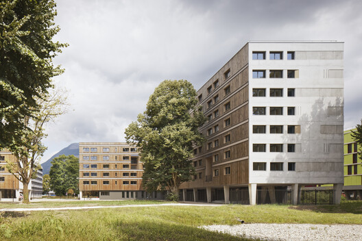 Joséphine Baker Student Residence / Ateliers A+ + Atelier Métis