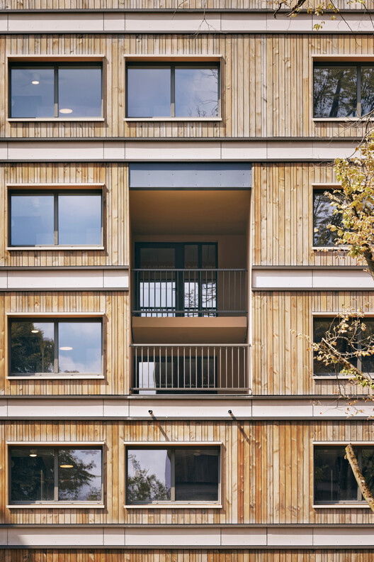 Joséphine Baker Student Residence / Ateliers A+ + Atelier Métis Joséphine Baker Student Residence / Ateliers A+ + Atelier Métis - Exterior Photography, Glass, Balcony