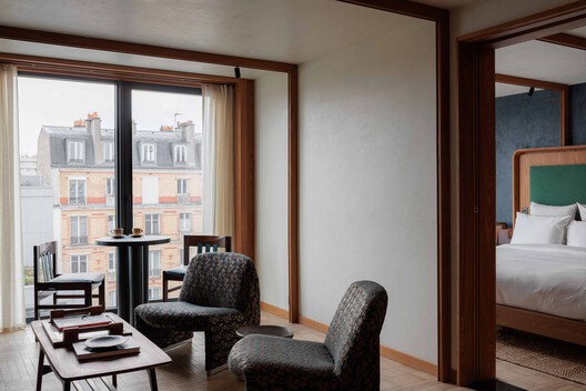 La Fondation 多功能综合体 / PCA-STREAM - 室内图, 起居室, 木头, 椅子, 阳台