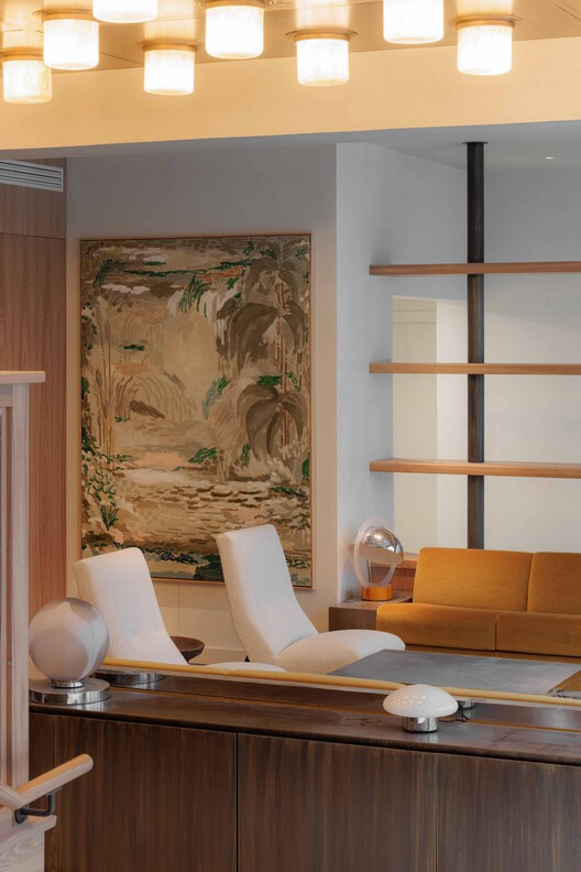 La Fondation 多功能综合体 / PCA-STREAM - 室内图, 起居室, 木头, 灯, 桌子, 椅子