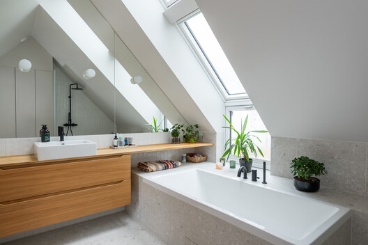 Solem Forest House / MORFEUS arkitekter - Interior Photography, Bathroom, Sink, Bathtub, Countertop