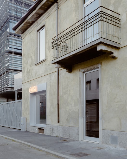 Una villa entre el cyberpunk y un bar de escucha / co.arch studio Una villa entre el cyberpunk y un bar de escucha / co.arch studio - Fotografía interior, Concreto