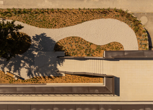 Edifício Mutual / OPENBOOK Architecture - Imagem 7 de 24