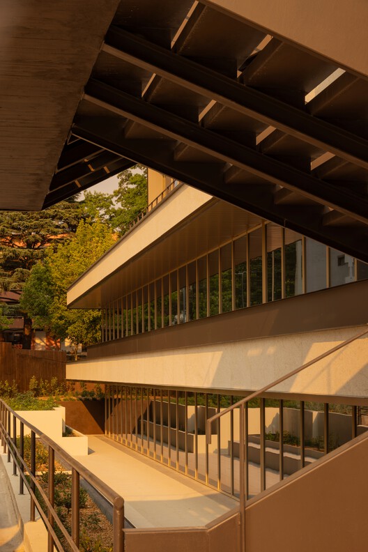 Edifício Mutual / OPENBOOK Architecture - Imagem 3 de 24