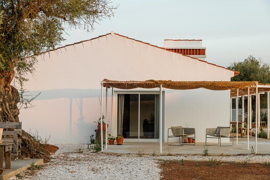 Monte Do Divor / Vasco Burnay Arquitectura Monte Do Divor / Vasco Burnay Arquitectura - Imagem 8 de 33