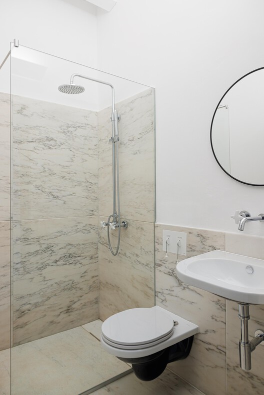 Monte Do Divor / Vasco Burnay Arquitectura Monte Do Divor / Vasco Burnay Arquitectura - Fotografia de Interiores, Banheiro, Pia, Bacia Sanitária, Vidro