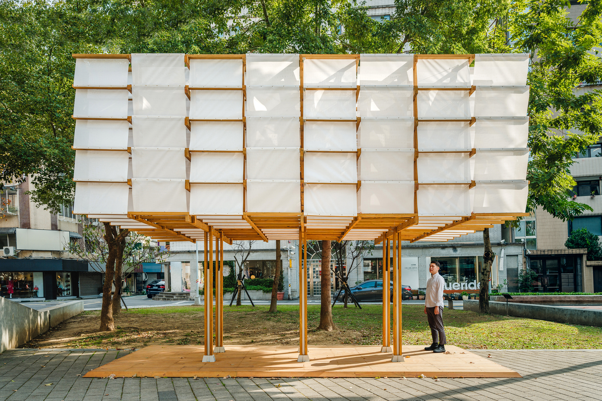 Sailing Castle Ren'ai / Cheng Tsung FENG Design Studio