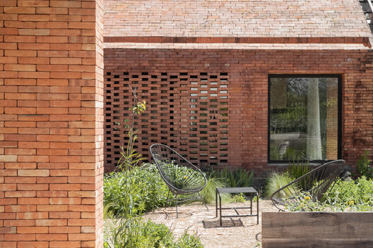 Casa CM / AtelierM + Nicolas Krause - Fotografia de Exterior, Tijolo