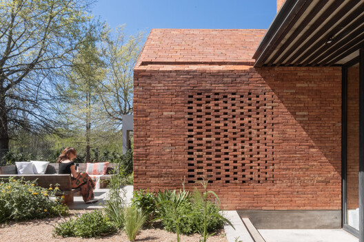 Casa CM / AtelierM + Nicolas Krause - Fotografia de Exterior, Tijolo