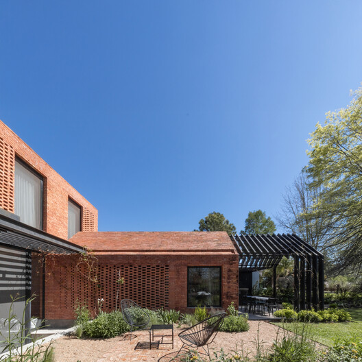 Casa CM / AtelierM + Nicolas Krause - Fotografia de Exterior, Tijolo
