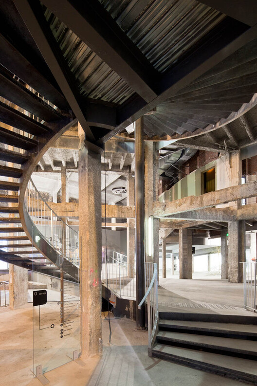 En diálogo con el código: calibrar estándares para la prosperidad de la reutilización adaptativa - Imagen 4 de 34