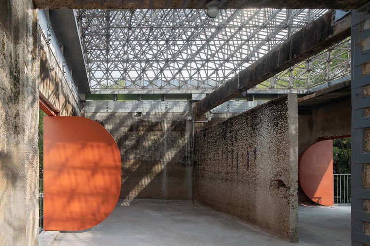 En diálogo con el código: calibrar estándares para la prosperidad de la reutilización adaptativa - Más Imágenes