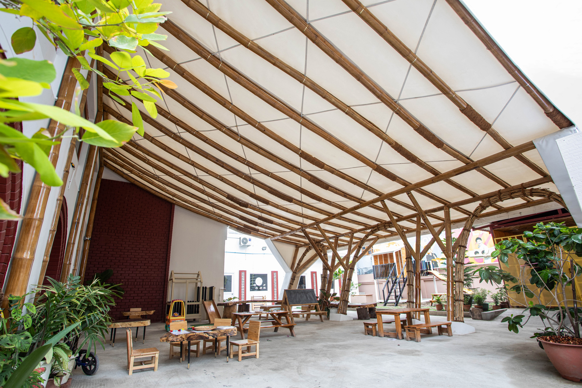 Canopy / Blue Temple