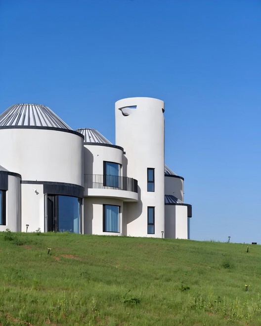 原宇宙-未来草原的生活范式 / 上海交通大学奥默默工作室 - 建筑图