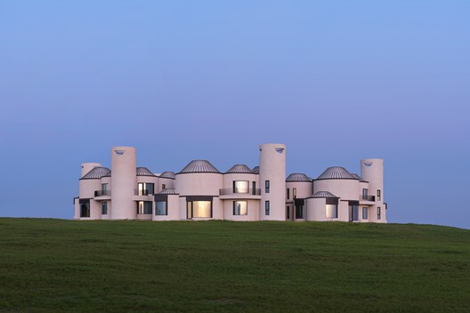 原宇宙-未来草原的生活范式 / 上海交通大学奥默默工作室 - 11 的图像 29