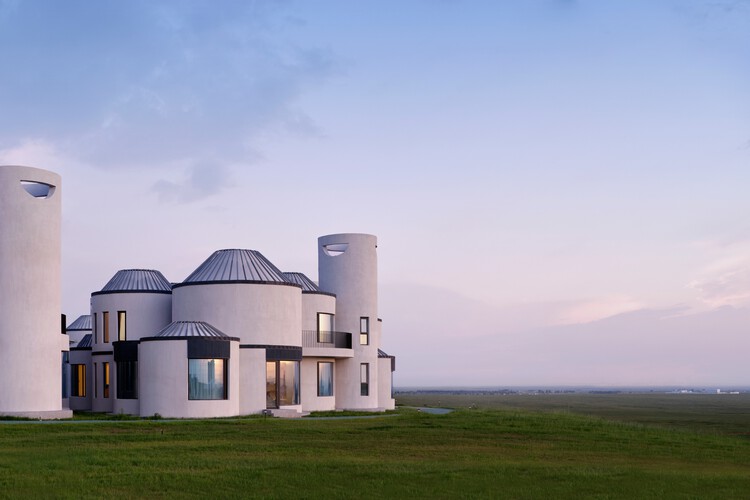 原宇宙-未来草原的生活范式 / 上海交通大学奥默默工作室 - 10 的图像 29