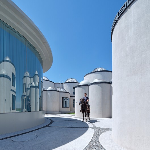 原宇宙-未来草原的生活范式 / 上海交通大学奥默默工作室 - 建筑图