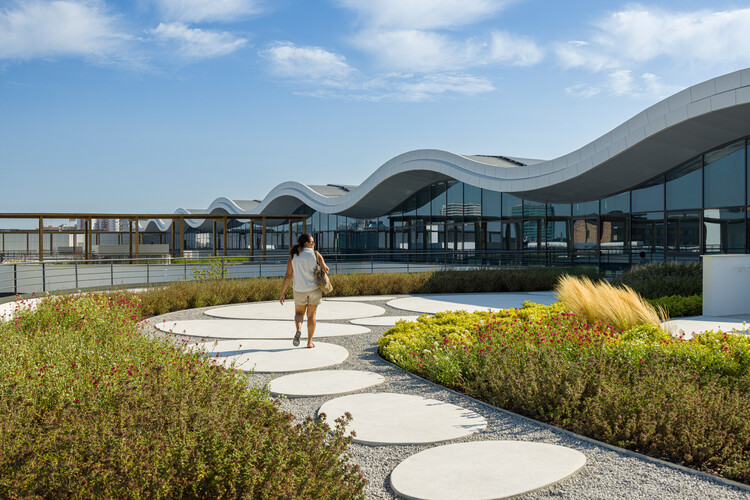 Oriente Green Campus / LJ-Group Landscape Architecture + Saraiva + Associados + Kohn Pedersen Fox (KPF) - Fotografía de exteriores