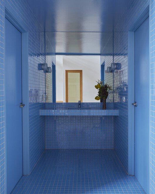 Ceremony of Roses Headquarters / 22RE Ceremony of Roses Headquarters / 22RE - Exterior Photography