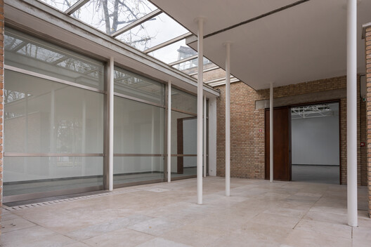 Re‑Situating Modernity: Bruno Giacometti’s Swiss Pavilion at the Venice Biennale Re‑Situating Modernity: Bruno Giacometti’s Swiss Pavilion at the Venice Biennale - Image 21 of 93