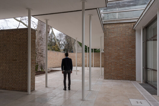 Re‑Situating Modernity: Bruno Giacometti’s Swiss Pavilion at the Venice Biennale Re‑Situating Modernity: Bruno Giacometti’s Swiss Pavilion at the Venice Biennale - Image 33 of 93