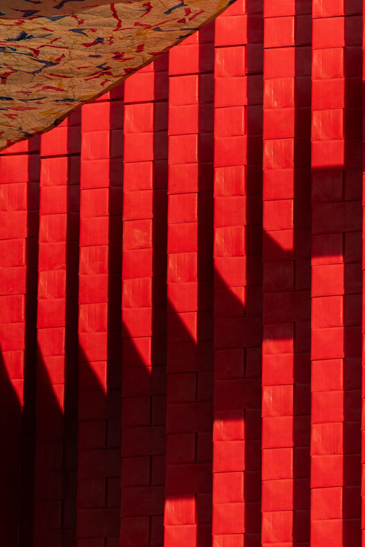 Pergola Community Arts Space / CLUSTER + THISS Studio Pergola Community Arts Space / CLUSTER + THISS Studio - Image 15 of 23