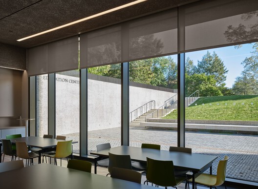 普林斯顿大学艺术博物馆新馆 / Adjaye Associates - 室内图, 餐厅, 玻璃