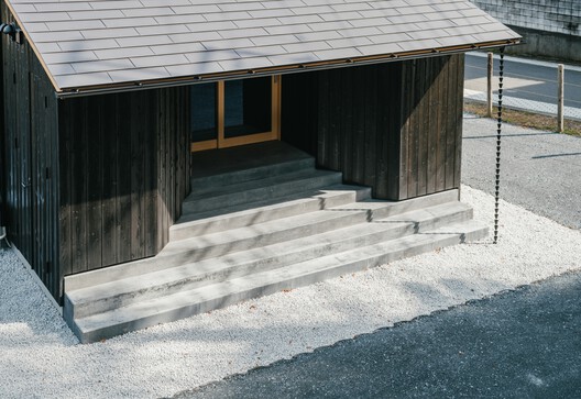 KASAMABI Sauna / ujizono architects + bench - Fotografía exterior, Madera, Concreto